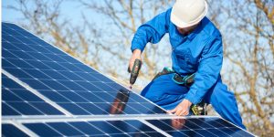 Installation Maintenance Panneaux Solaires Photovoltaïques à Bazien